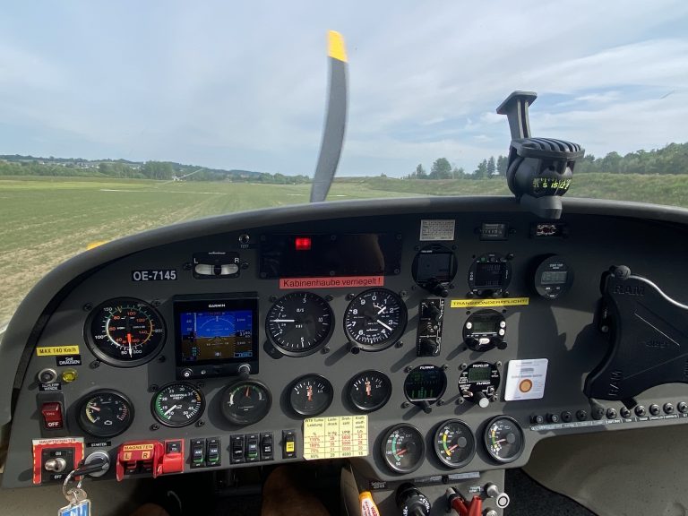 Cockpit Wt9